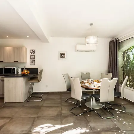 Les Arcades De Cala Rossa * Lecci