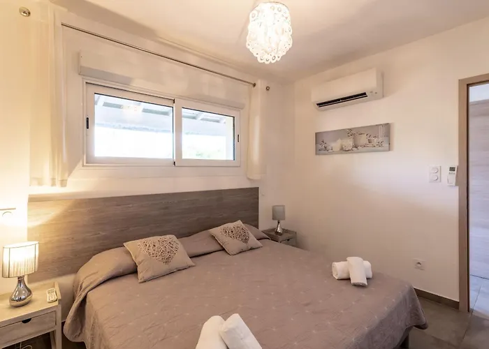 Les Arcades De Cala Rossa